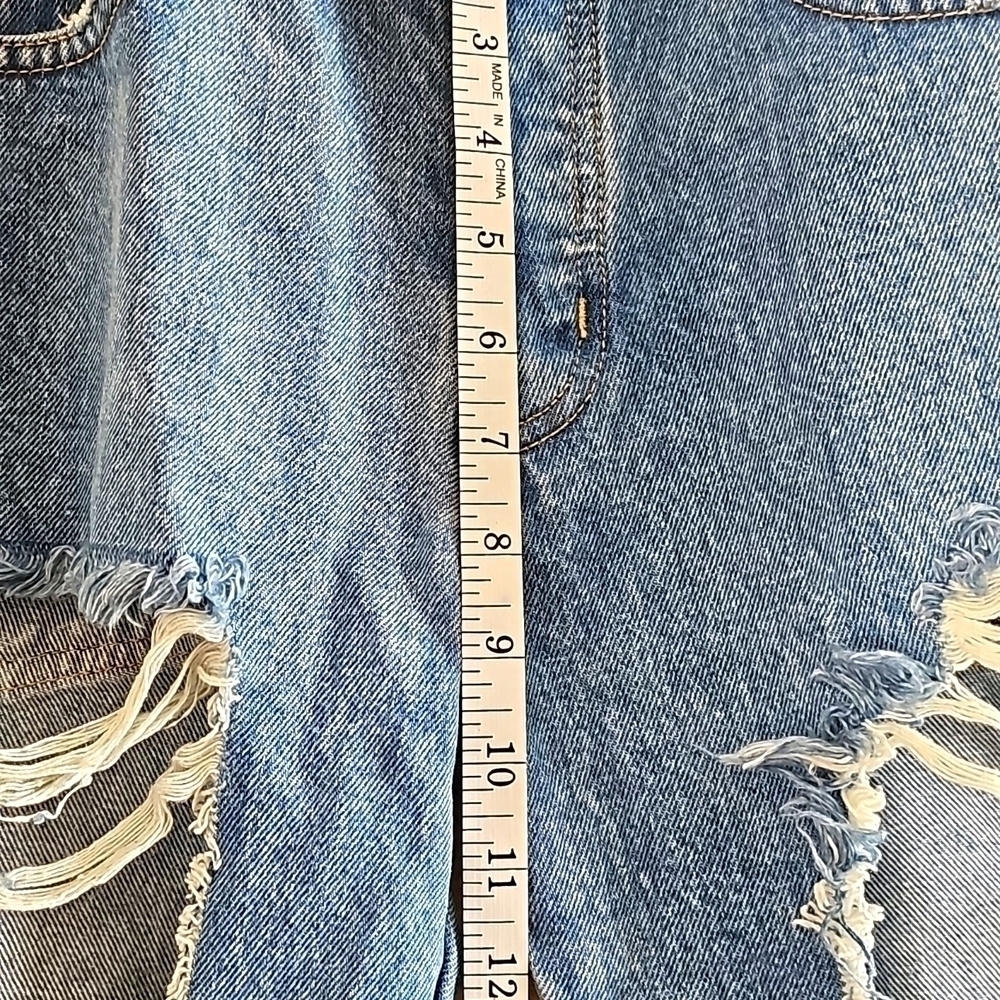 Lf Ripped Jeans. - Picture 6 of 11